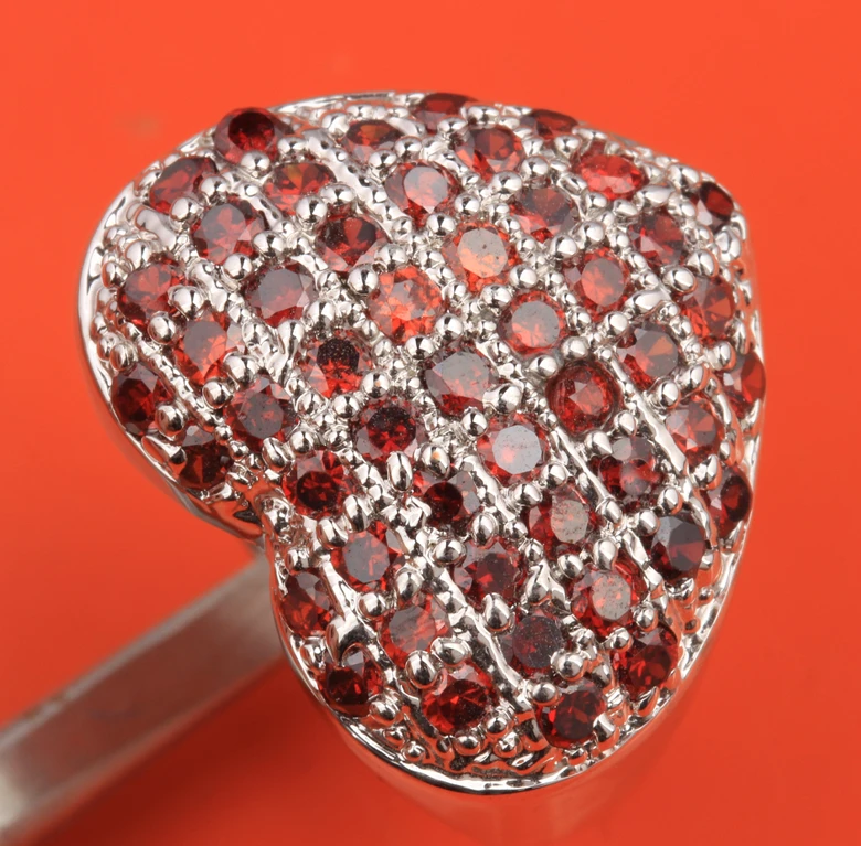 

Valuable Heart Oxblood Red Garnet 925 Sterling Silver Jewelry US# Ring Size 6 / 7 / 8 / 9 S0941