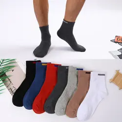 Новый 5 пар/лот семь цветов Высокое качество Для мужчин модные носки из дышащего хлопка Бизнес сплошной цвет Повседневное мужские носки