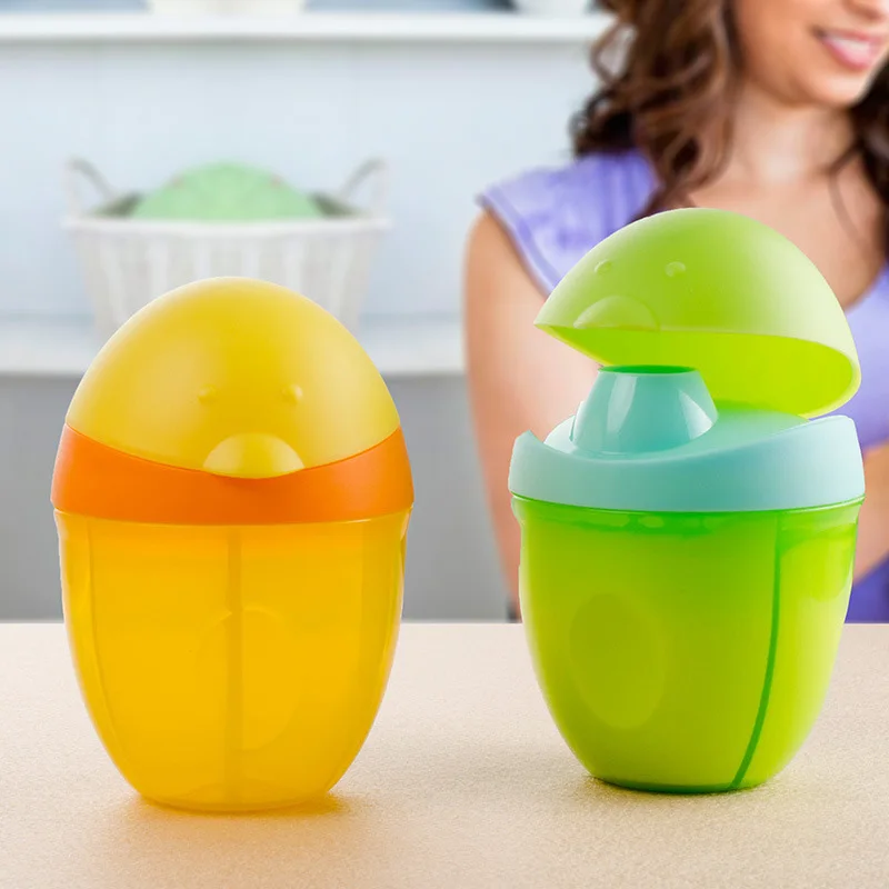 

Portable Baby Milk Box Feeding Powder Dispenser Container Cartoon Penguin Three Lattice Compartment Kids Food Storage