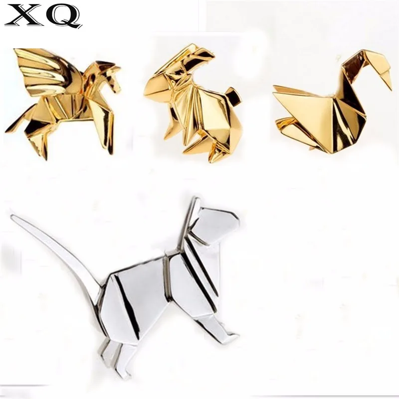 

XQ Free shipping Funny badge Stereo geometric small animal accessories collar pin jewelry gold brooch