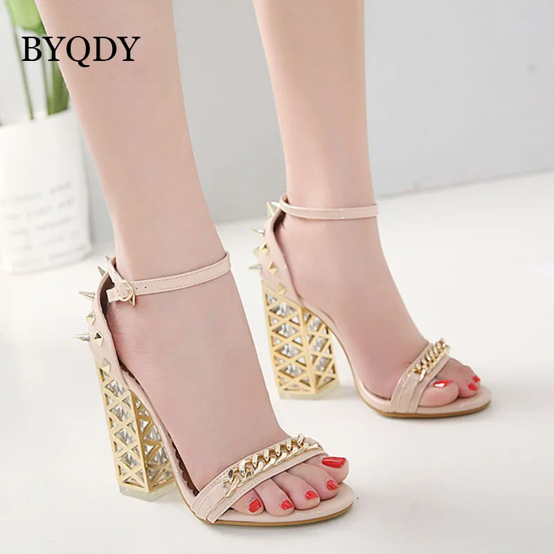 

BYQDY Fashion Rivet Woman Sandals Clear Heel Crystal Buckle Strap Pumps Sandals Summer Gladiator Shoes Women zapatos mujer 2019