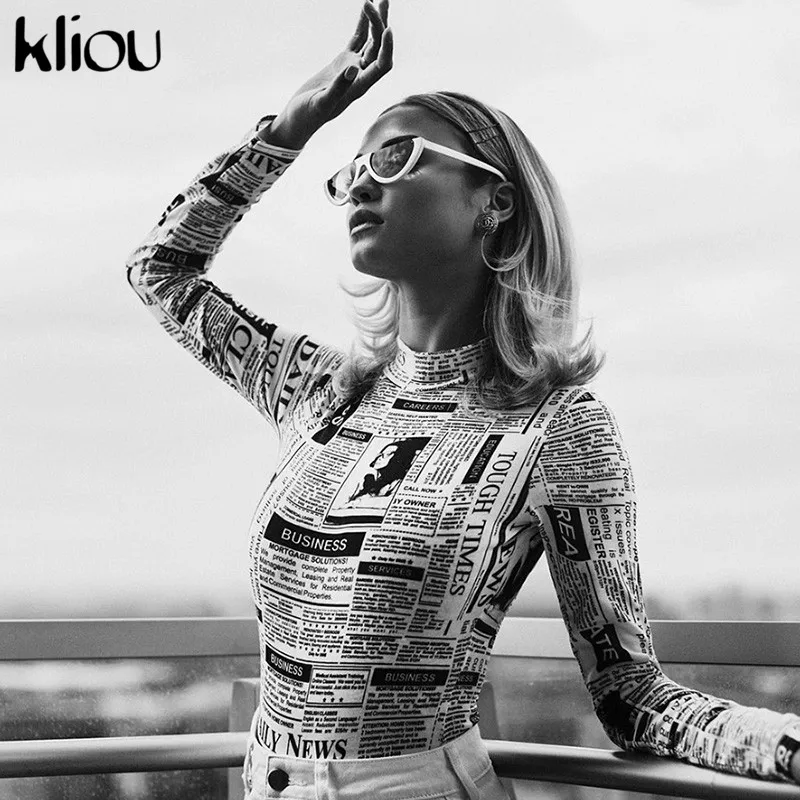 Kliou 2018 الخريف المرأة الكامل كم إلكتروني أخبار طباعة داخلية hurtleneck النساء أزياء الشارع تجريب عارضة داخلية السروال القصير