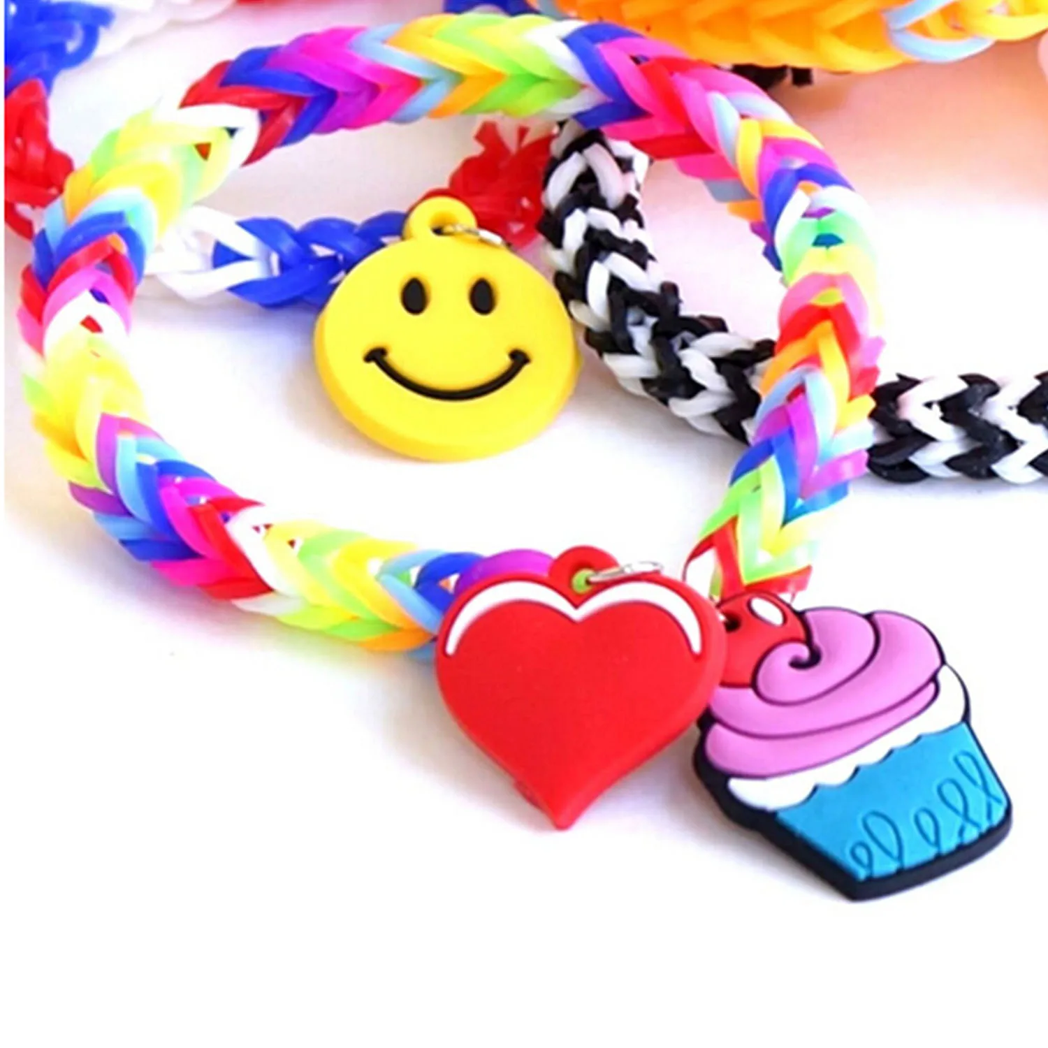 30 шт. милые забавные мини Кулоны Подвески Игрушки подарки модные DIY цветные