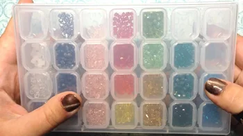 

Nail Art Tools Jewelry Beads Storage Box Jewelry Beads Storage Containers Clear Plastic Box, 28 Grids , 17.3 x 10.5 x 2.5cm