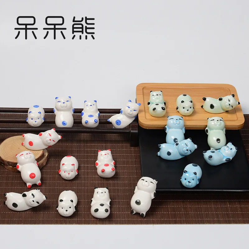 

Japanese Ceramic Chopsticks Stand Creativ Personality Silly Bear Chopsticks Holding Tableware Daily Necessities
