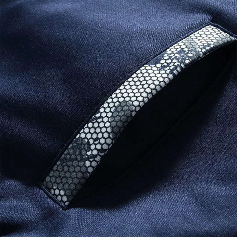 2018 Men Tracksuit Male Moletom Hoodies Warm Velvet Sweatshirt Male Winter Thick Fleece Camouflage Sport Suits Jacket+Pant 2PC 10