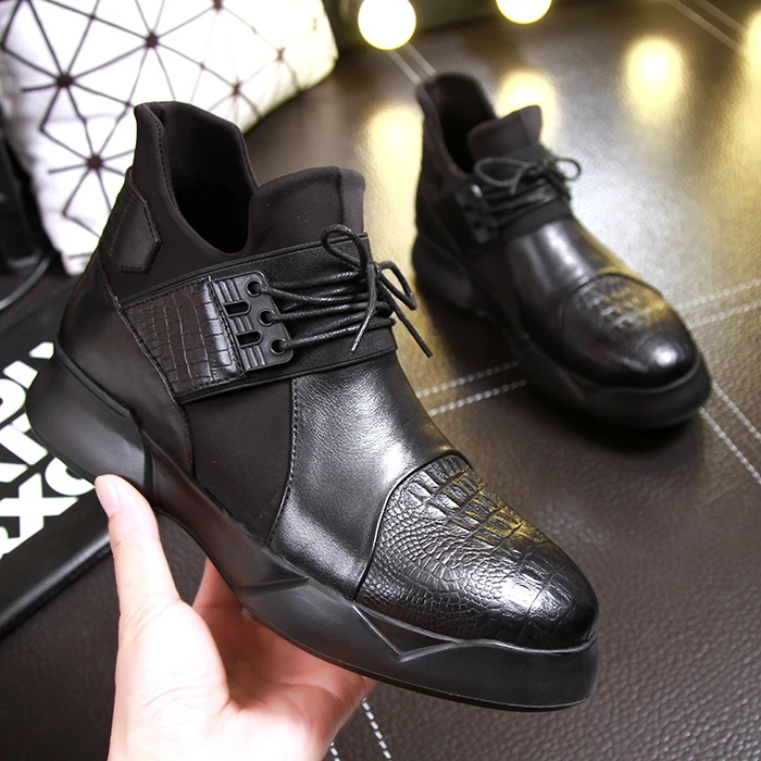 Черные модные мужские кроссовки; сезон весна-лето; дышащие ботильоны на шнуровке; высокие мужские повседневные туфли; удобная обувь для отдыха