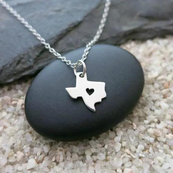 Outline State of Texas Map Necklace: A Trendy and Meaningful Hometown Gift