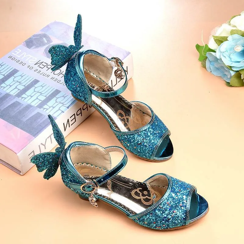 Обувь для девочек; блестящие детские сандалии принцессы с бабочкой; сезон весна-лето; детская Свадебная обувь на низком каблуке для девочек; обувь для вечеринок