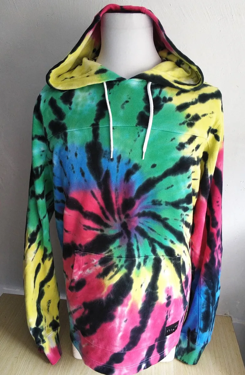 

Men's Skate Swirl Tie Dye Pullover Hoodie Sweatshirt USA Size M (Print Faulty)