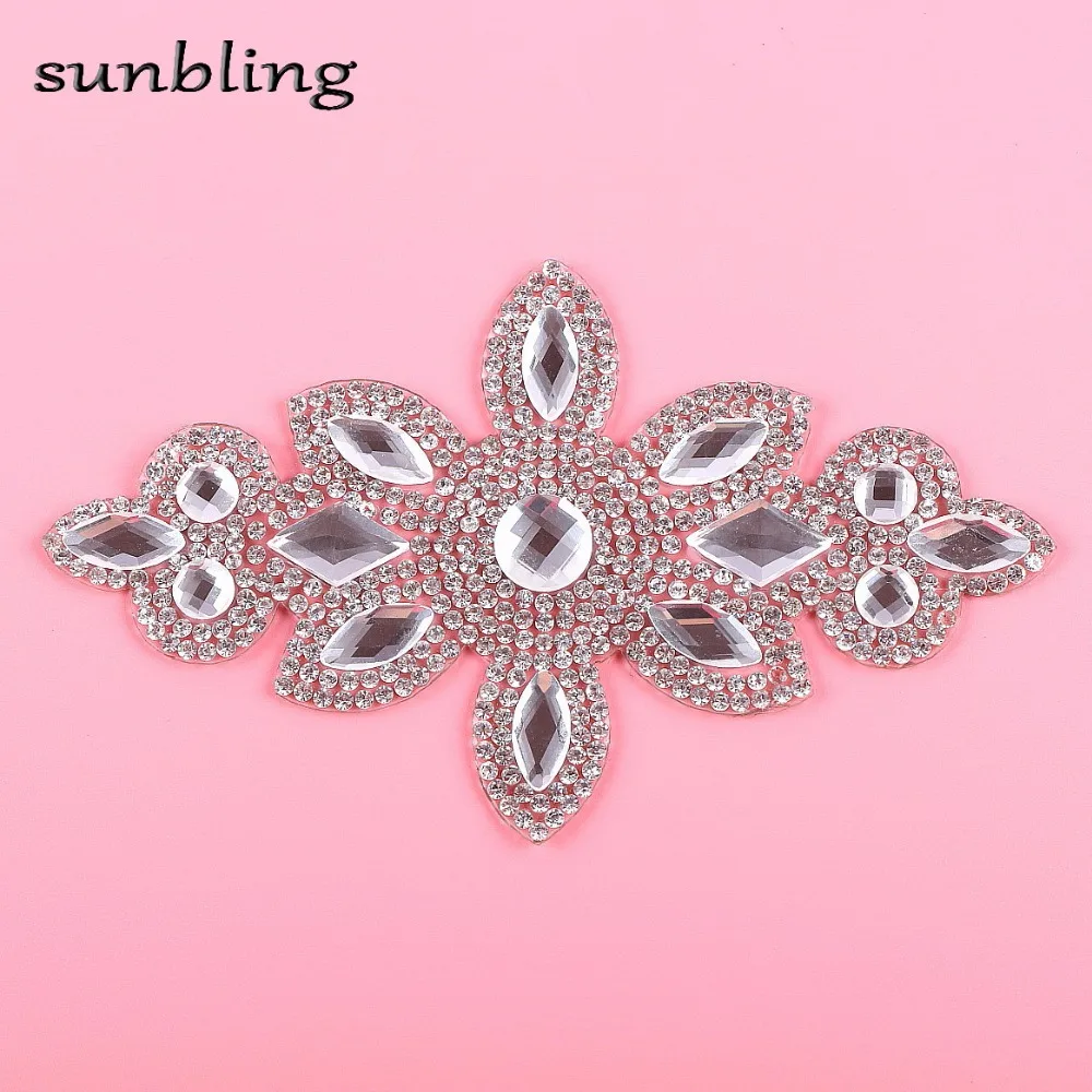 

new design Patches with DMC Class hotfix rhinestone Handmade Iron-on cloth T-shirt Jacket accessory floral beauty DIY patch