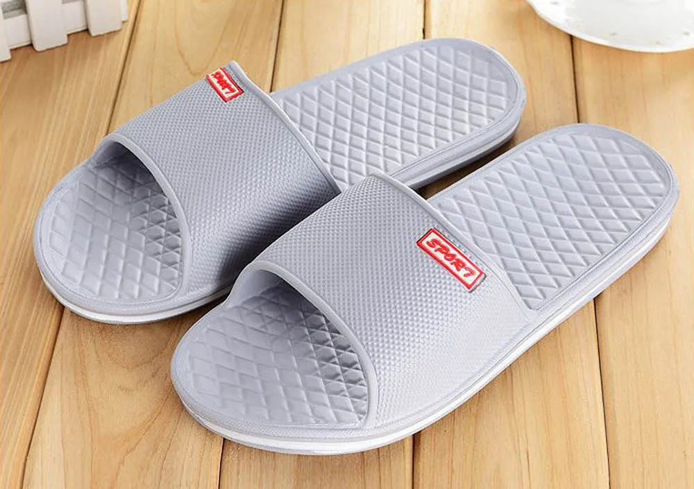Для мужчин однотонные Тапочки для ванной, на плоской подошве, летние сандалии для дома и прогулок; модные тапочки