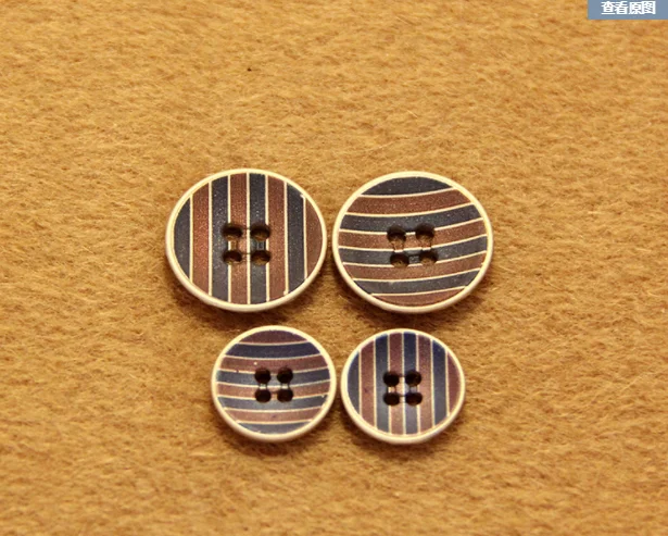 

Бесплатная доставка 30 шт./лот полосатые металлические пуговицы с 4 отверстиями матовые золотые пуговицы для пальто для пожилых 15 мм 20 мм