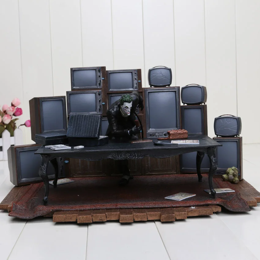 

Batman The Arkham City Arkham Origins The Joker PVC Action Figure Collectible Model Toy New in Box WU439