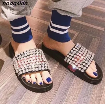 

2019 Brand Design Hot Summer Gladiator Men Sandals Bling Luxury Crystal Chains Cover Shoes Men Flats Beach Mens Slippers