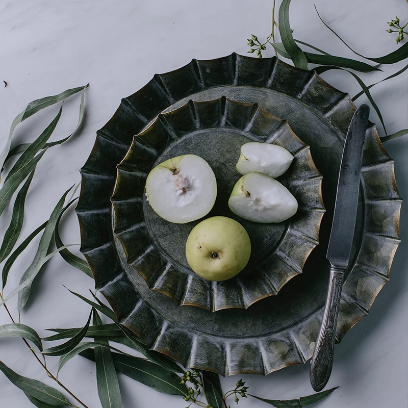 Unique Floral Rim Handcrafted Vintage Antique Metal Tray Ribboned Round Iron Tray Rustic Retro For Home Church Wedding