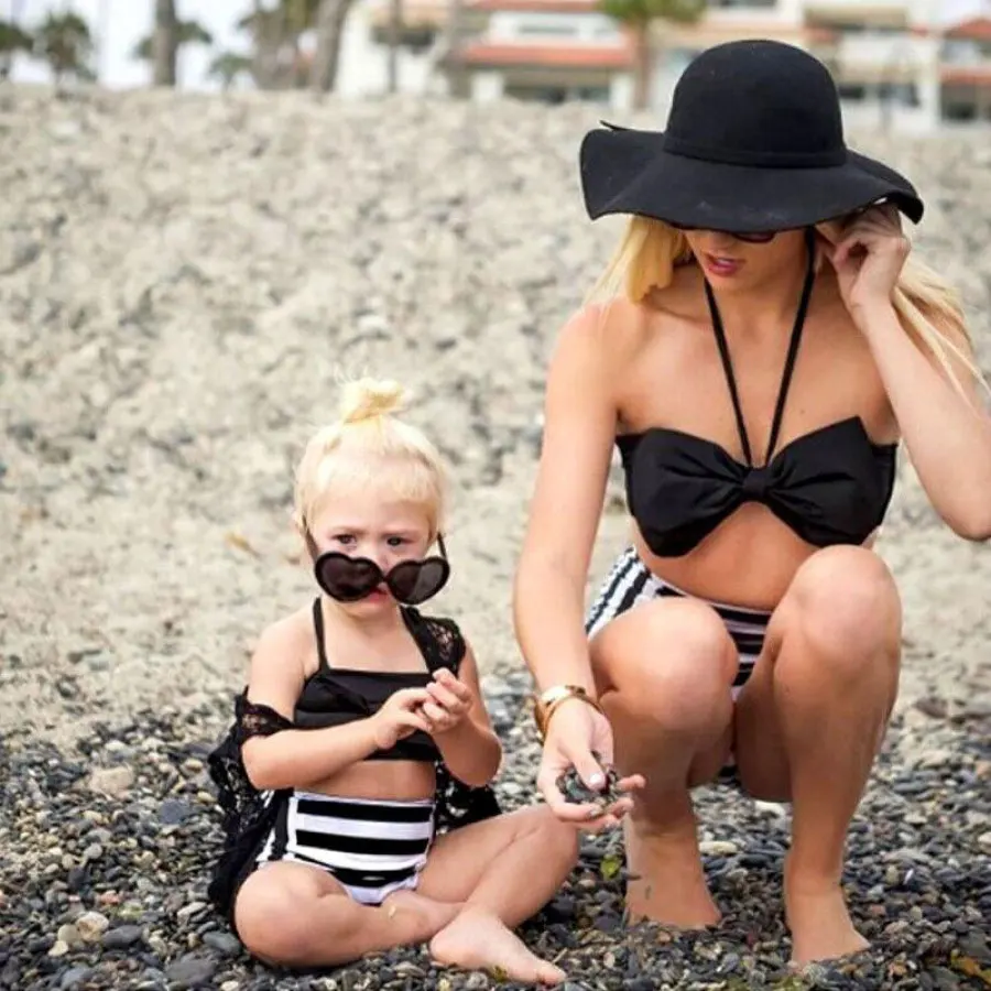 

New Arrival Summer Mom and Daughter Swimwear Fashion Black Stripe Mommy and Me Swimsuit Matching Outfits Mere Fille