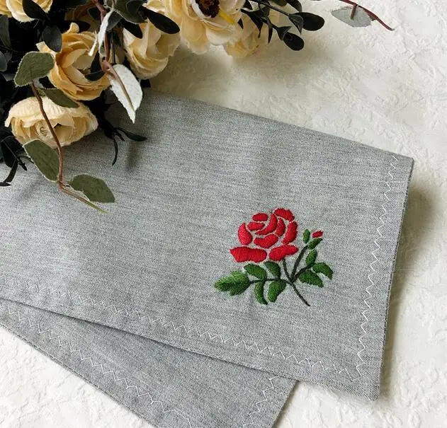 Ручной работы вышитый платок в цветочки полотенце для рук