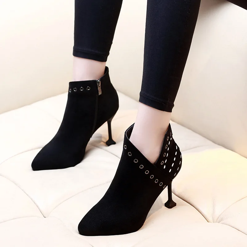 

2019 Balck Ankle Boots Female Flock Leather Boots Pointed Toe High Heels Women Rivet Boots Big Size Autumn Winter Shoes CH-A0114