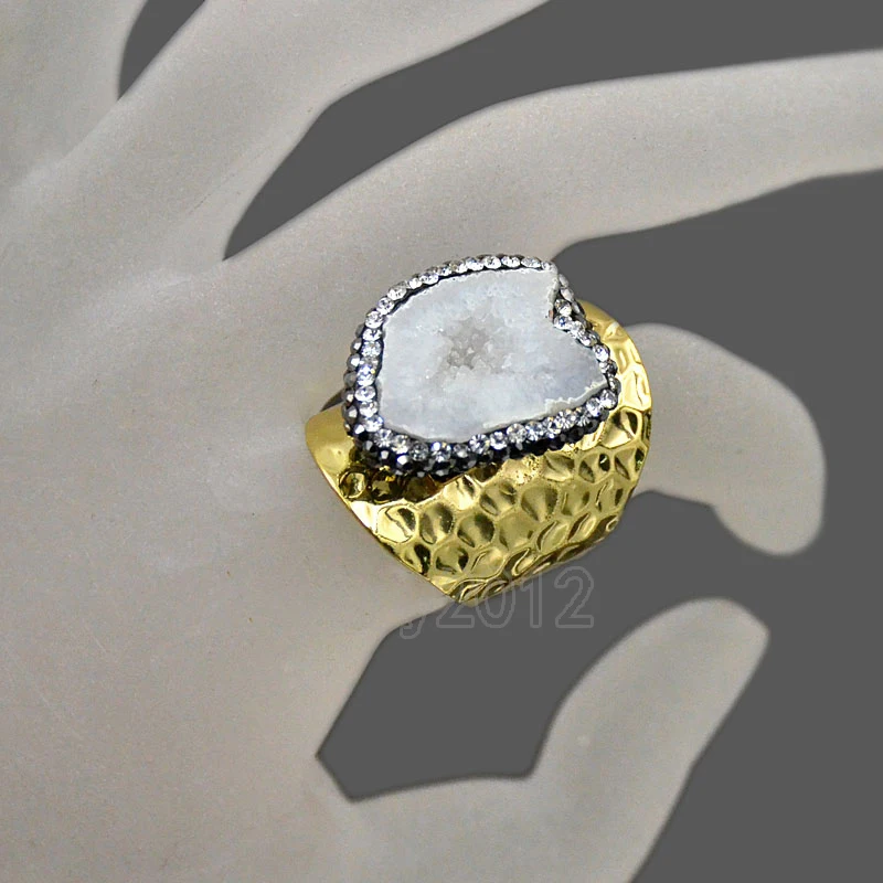 002-1a Natural Druzy Quartz 19x23mm