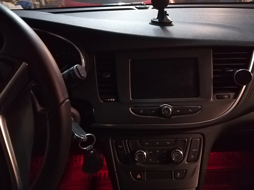 UTB870_Pv8ahduJk43Jaq6zM8FXaZ