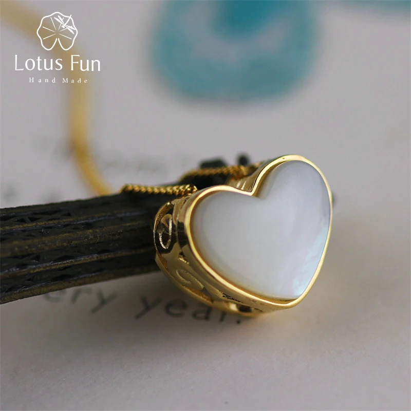 

Lotus Fun Real 925 Sterling Silver Handmade Fine Jewelry Afternoon Dating Love Heart Design Pendant without Necklace for Women