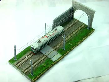 

train Ho scale model Miniature Sand Table Scene Train Showcase