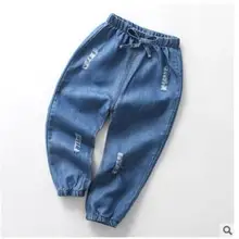 Новинка г. модный бренд одежда для малышей Девочки кружева цветок хлопковые джинсы с бантом штанишки для малышей для От 1 до 6 лет