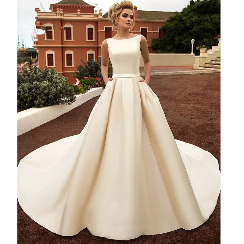 

U-SWEAR 2019 New Champagne Boat Neck A-line Wedding Dress Sleeveless Backless Princess Satin Button Bridal Gowns Custom
