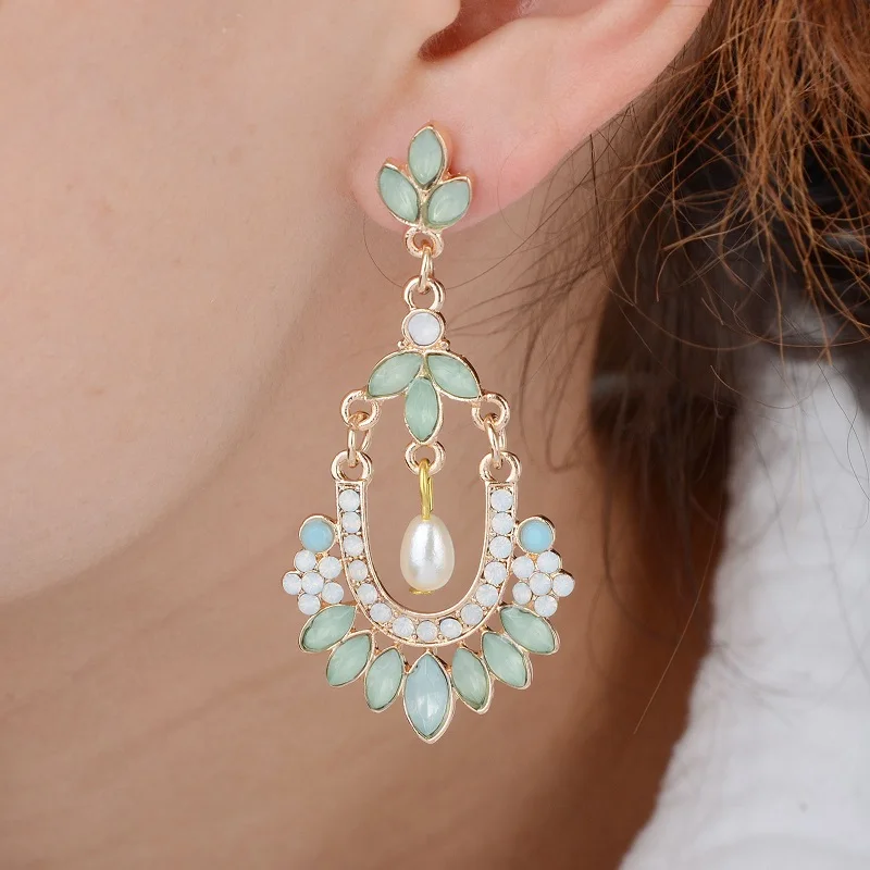 

AliExpress Hot Europe and America Fashion Pearl Inlay Rhinestone Water Drop Flower Earrings AliExpress Earrings Ornament S246