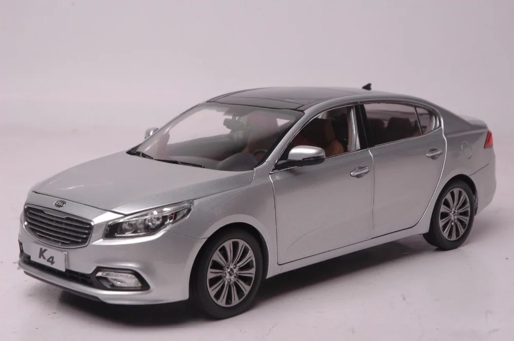 1:18 литая модель для Kia K4 2014 Серебряный седан игрушечный автомобиль из сплава