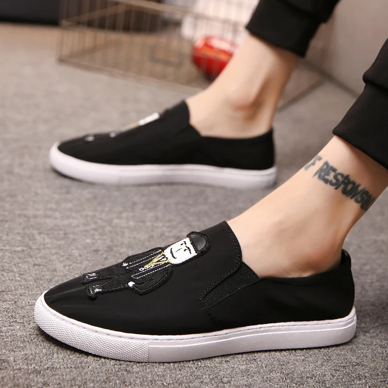

2018 New Youth Summer Style Red Popular Men's Shoes National Wind Leisure Breathable Flat Shoes Flat Shoes Youth Fashion Shoes 5