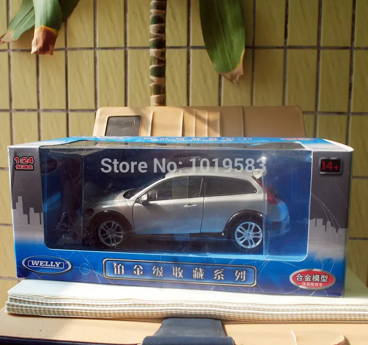 WELLY 1/24 масштабная модель автомобиля игрушки VOLVO C30 литая металлическая модель автомобиля игрушка для подарка/детей/коллекции - Цвет: Серый
