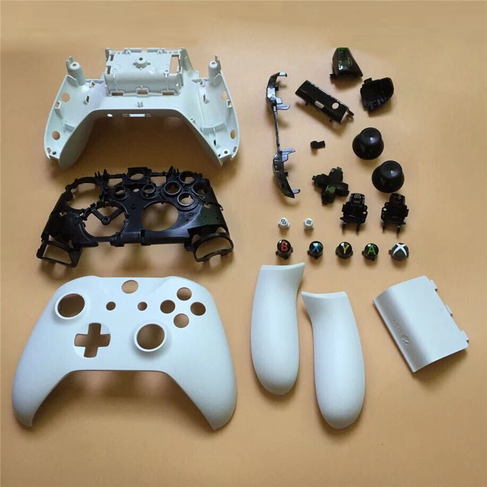 Xbox 360 джойстик грязный. Геймпад хбокс 360 разбор. Плата геймпада xbox one 1708. Разобранный геймпад 90х. Как разобрать геймпад xbox.