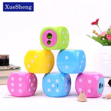 Два отверстия пластиковые точилки для карандашей конфеты цвет стандартный карандаш резка канцелярские принадлежности Студенческая призовая школа