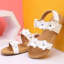 Детские сандалии для девочек из мягкой кожи с цветочным узором туфли принцессы для девочки Детские пляжные сандалии обувь для малышей