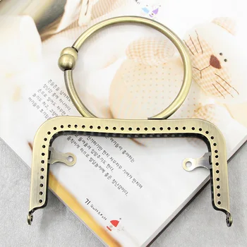 

1 Piece Size 12.5 CM Antique Brass Gold Metal Purse Frame Purse Clasp Metal Accessories For Bags Handle Obag Manici Borse Handle