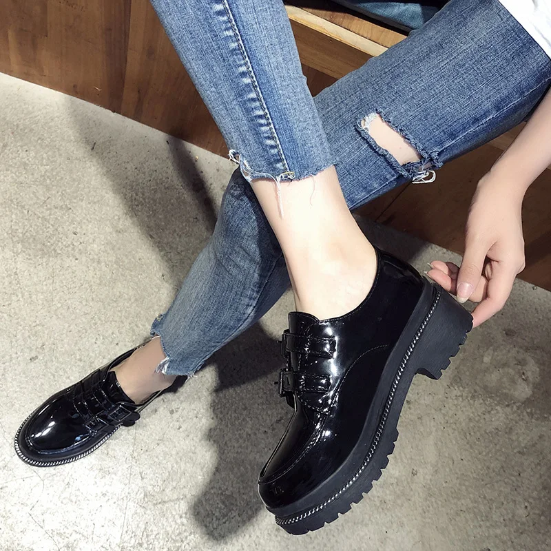 Черные туфли на толстой подошве без шнуровки espadrilles Лоферы с металлическим