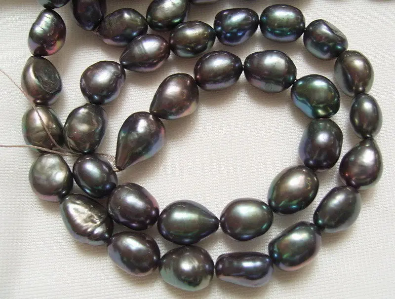 

Women's 8x12mm Black Baroque Freshwater Pearls 15''