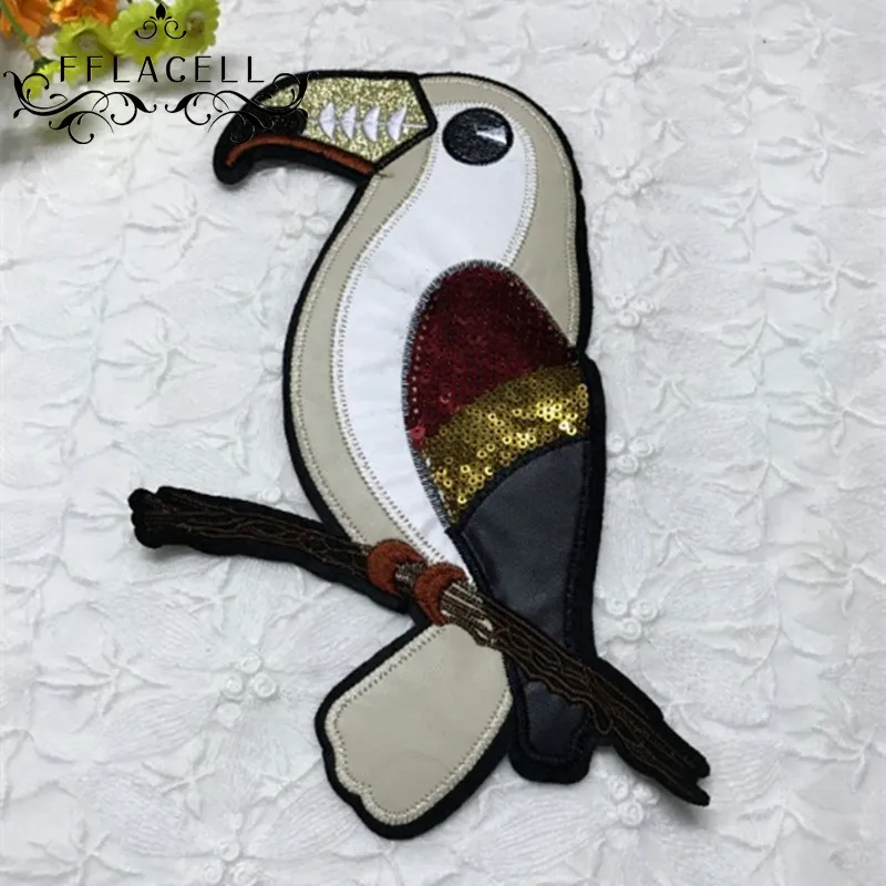 

FFLACELL Parrot Patches Embroidered Sequined Patches Clothes Stickers Cute Bird Patch Applique Badges