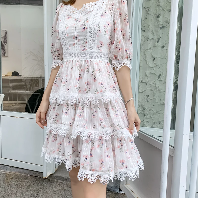 

2019 New Fashion Luxury Designer Runway Dress High Quality Vintage royal Women Flower Print Lace Ruffles Chiffon Cake Dress