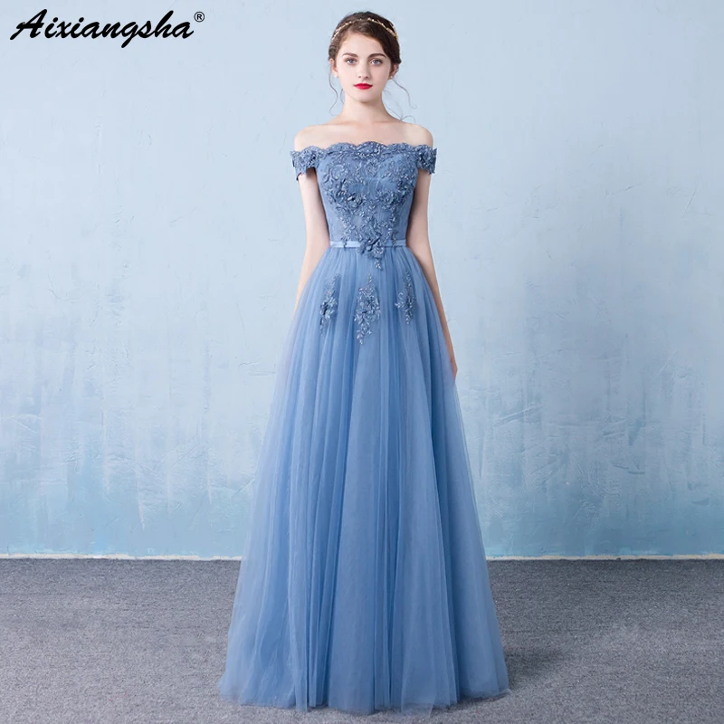 vestidos com decote em barco