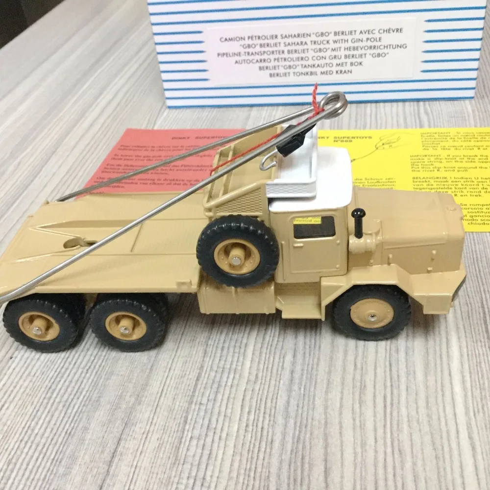 DINKY SUPERTOYS 888 Atlas 1:43 игрушки Dinky CAMION PETROLIER SAHARIEN "GBO" BERLIET литые под давлением модели автомобилей и модели игрушек