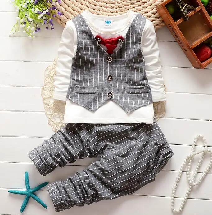 Одежда для малышей Комплект джентльмен галстук-бабочка Свадебный комплект детской одежды футболка с длинными рукавами+ штаны в полоску костюмы для мальчиков Костюмы - Цвет: Синий