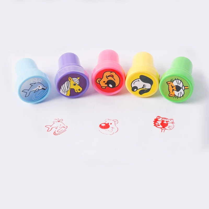 Stamps Toys 1pcs random type cartoon animal seal toy stamp game for children playing one pcs per price selling