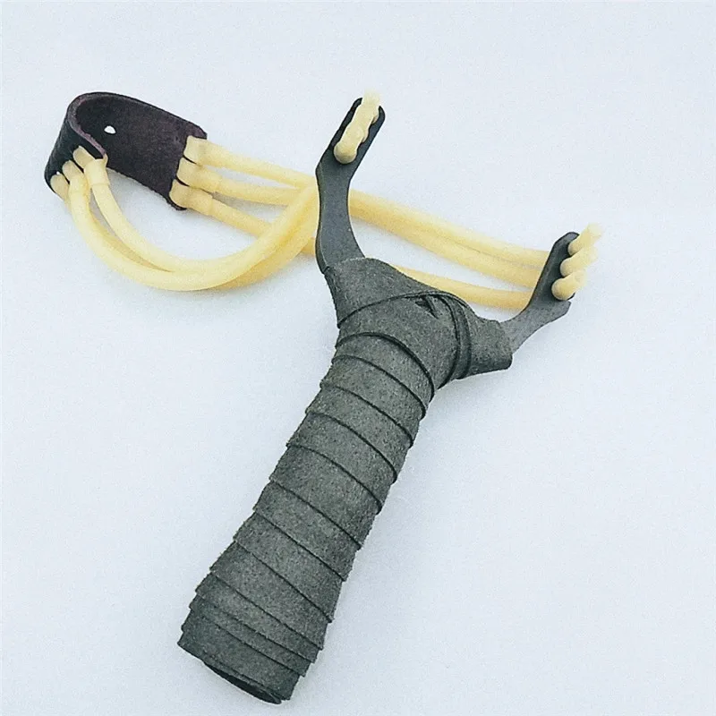 

High quality Titanium Steel slingshot sling shot outdoor hunting accessories with powerful rubber band shooting game