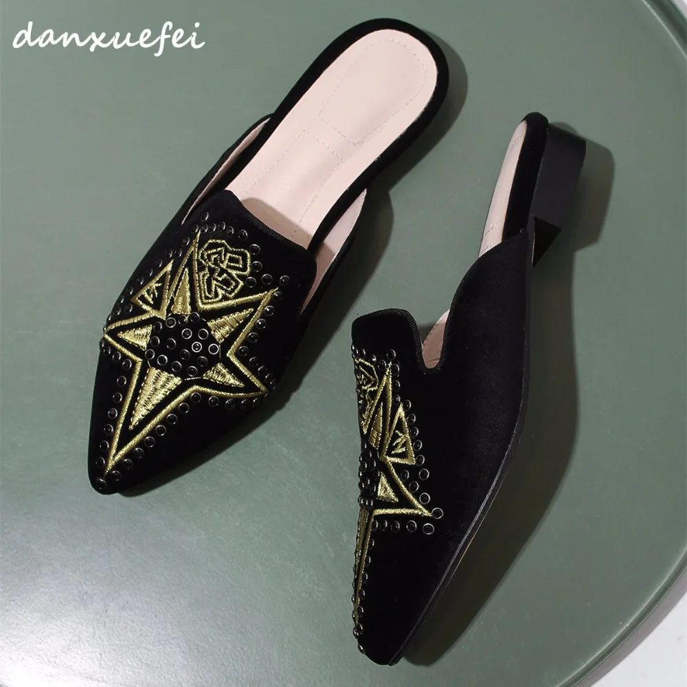 

Women's velvet embroidery Five-pointed star rivet summer flats slides brand designer pointed toe leisure comfortable mules shoes