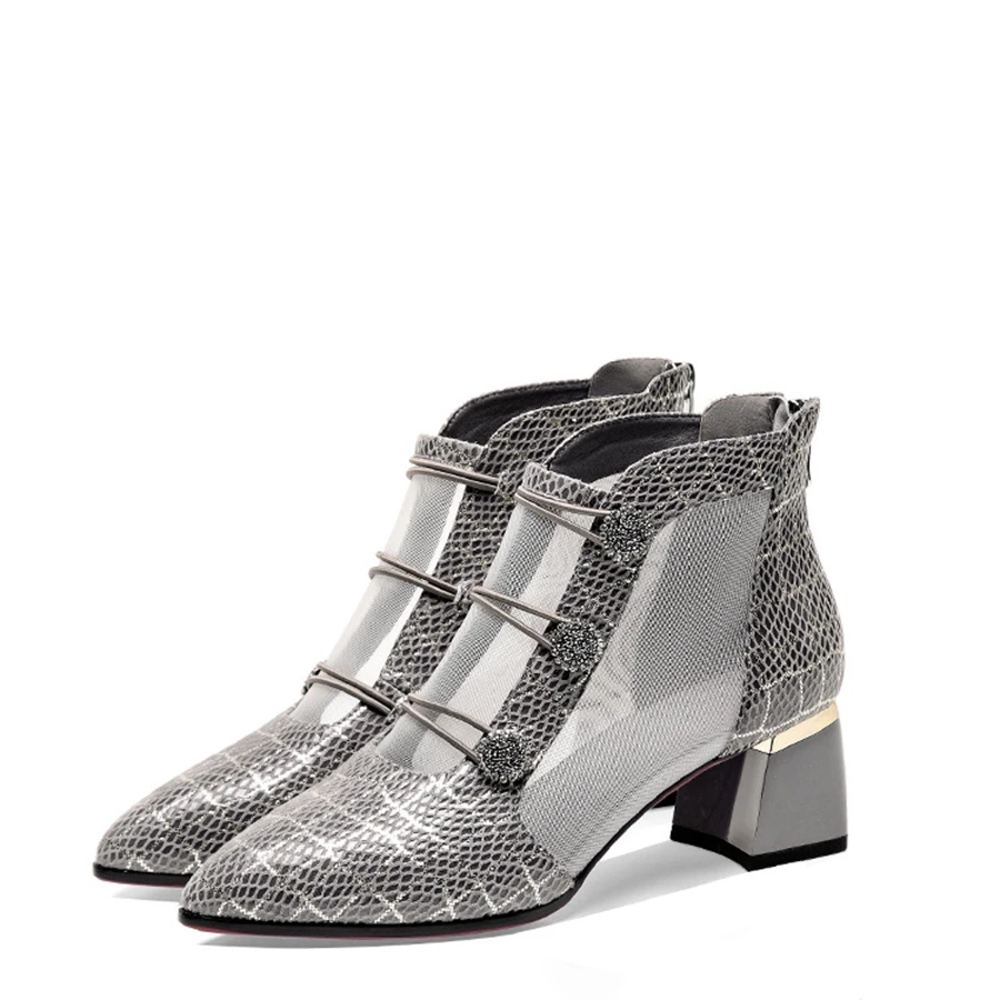 

Fashion hollow mesh sandals female 2019 spring and summer new pointed head with net boots casual shoes thick with cool boots wom