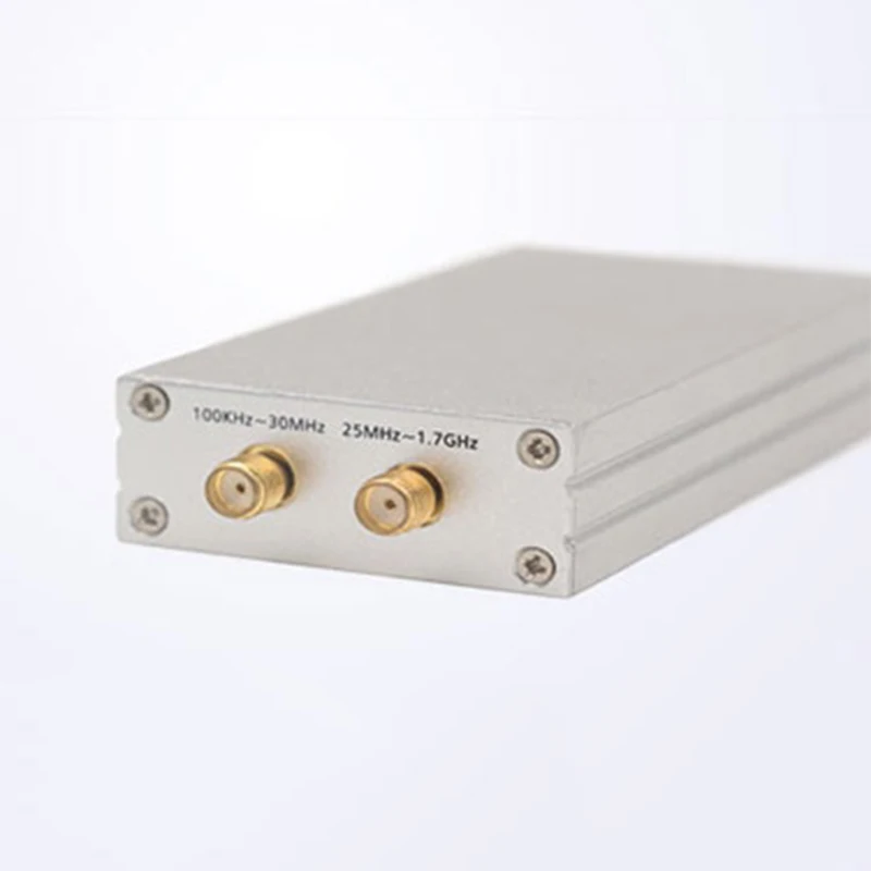 

RTL2832-SDR Full-band Receiver 100K-1.7GHz SDR Radio Receiver Short-wave Broadband Receiving Section