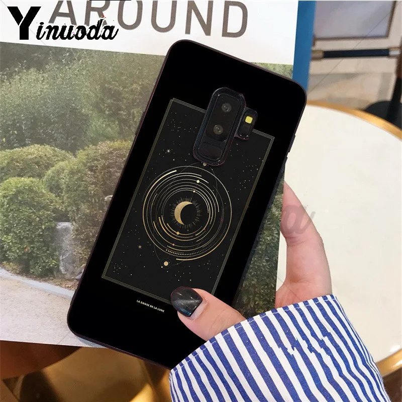 Augur Moon Tarot Divine